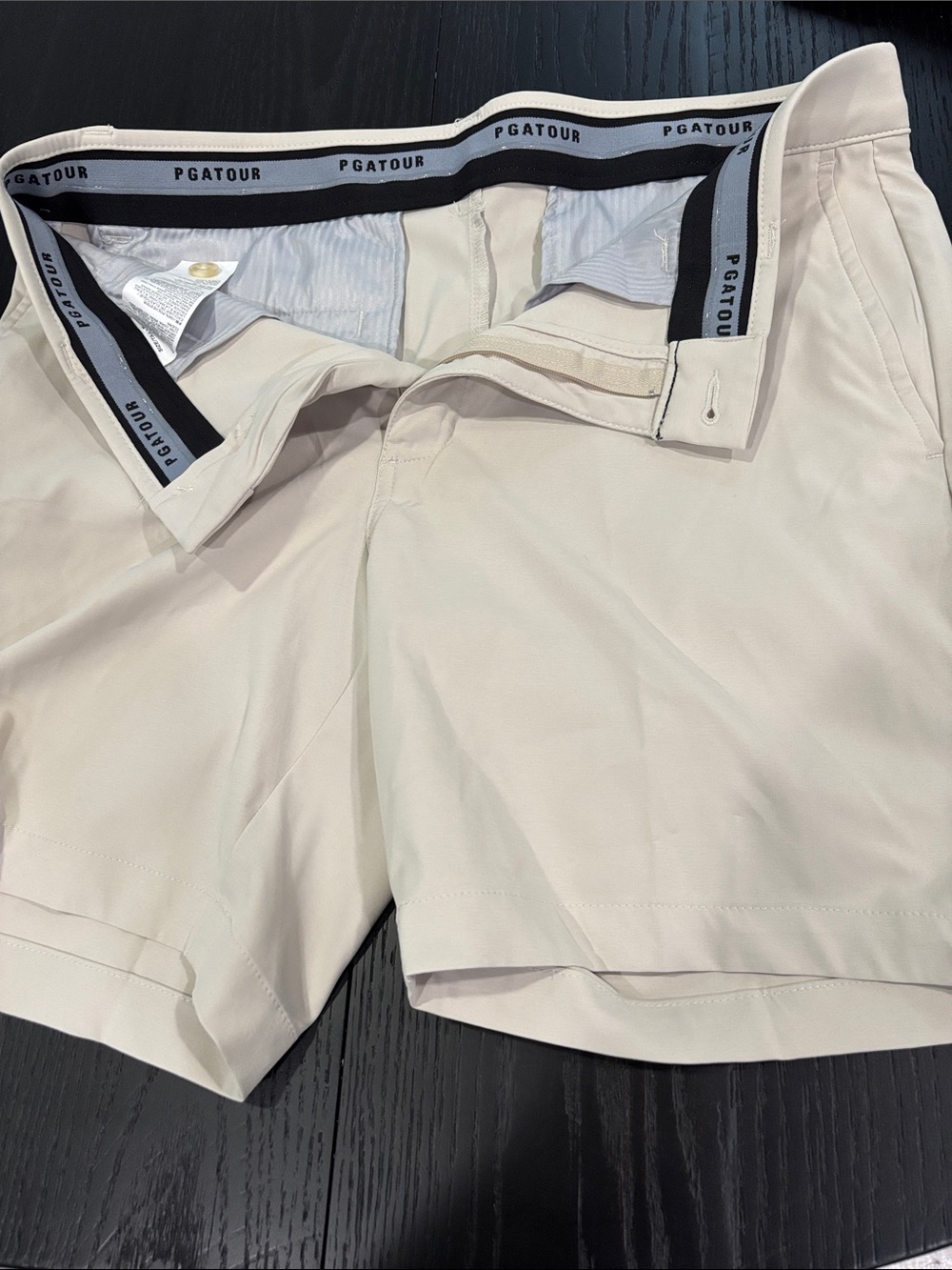 PGA Tour Men’s Performance Golf Shorts — Cream, 7”